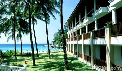 Kata Thani Beach Resort 11